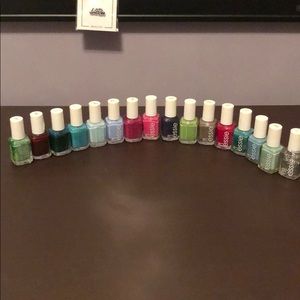 16 Essie Nail Polishes